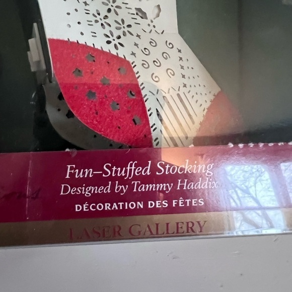 NWT Hallmark vintage 2000 laser gallery collection Enhanced by Light ornament - Picture 4 of 7